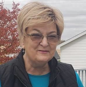 Meet your Posher, Deborah